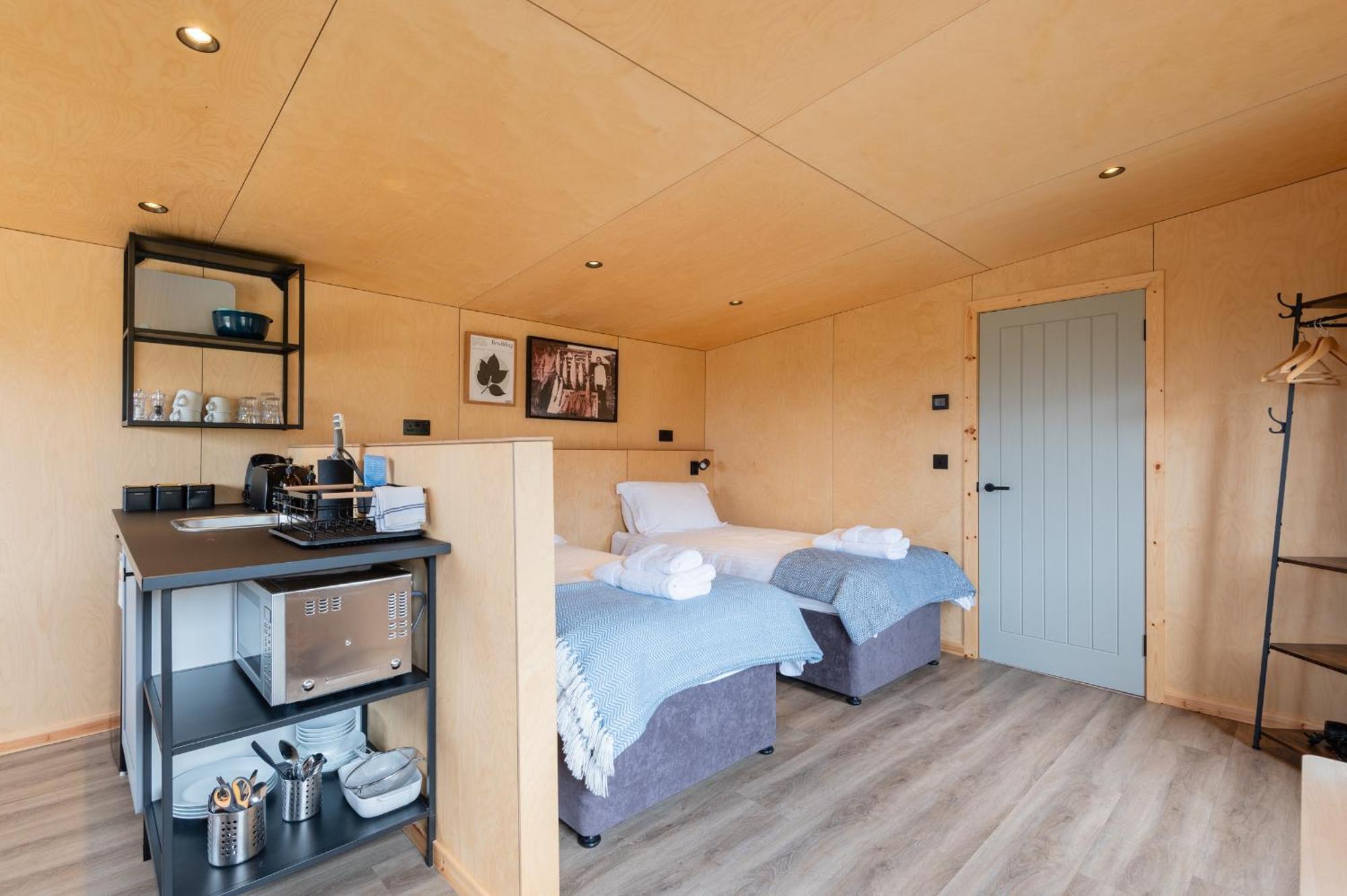 Rustic Cabins, Sea Views From Rewilded Farm With Highland Cows St Andrews Exterior photo